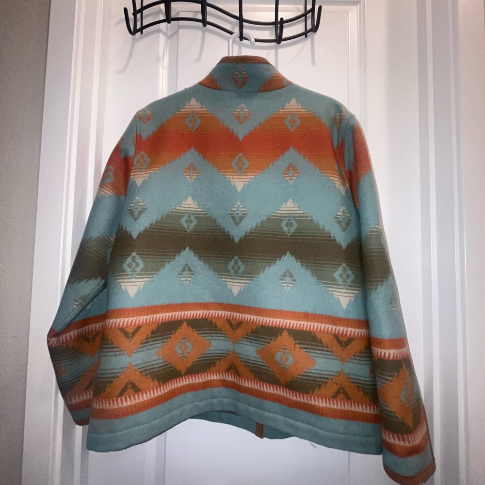 Pendleton women’s Southwestern Aztec wool blanket coat - Picture 2 of 7